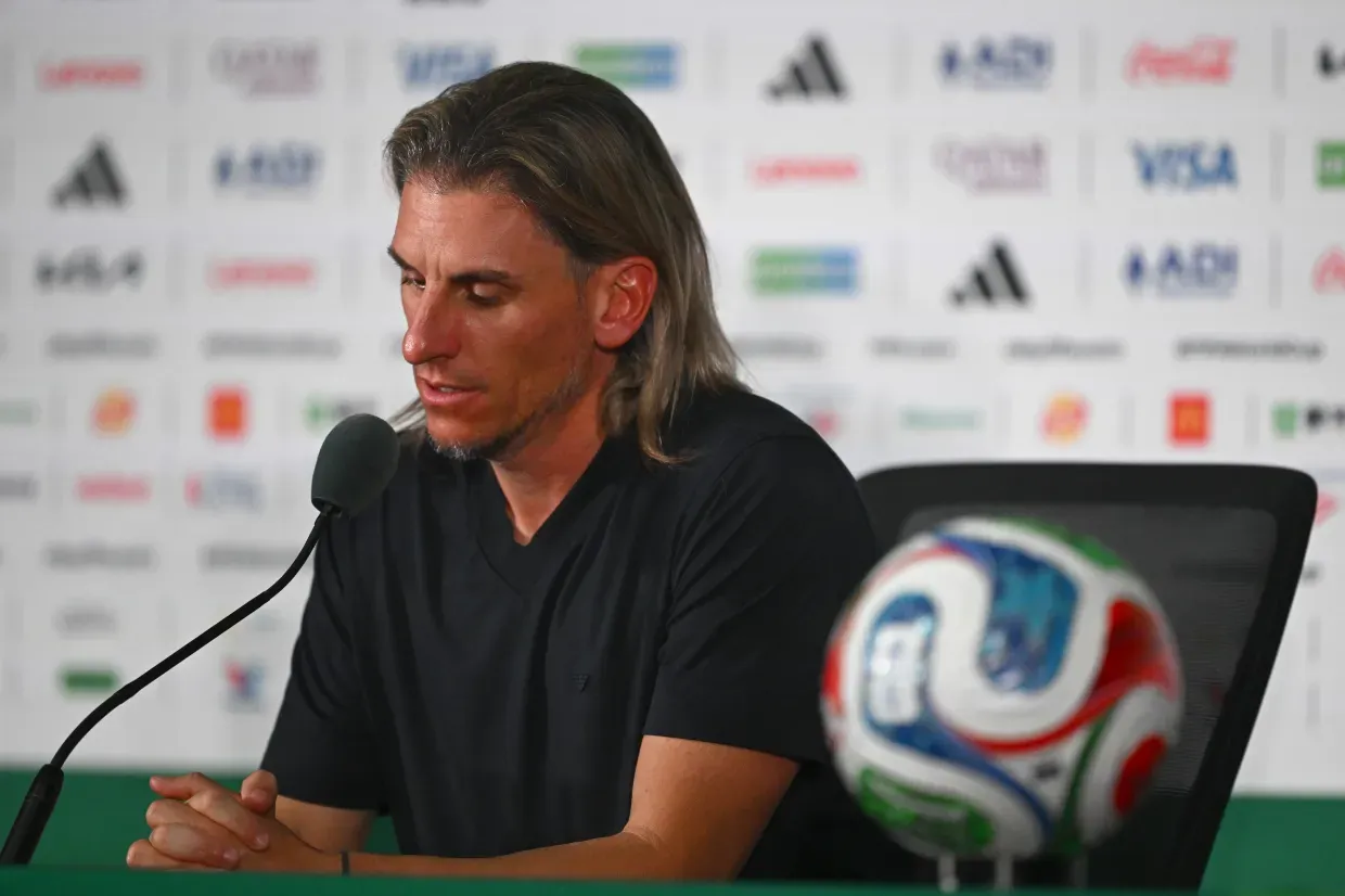 Sebastián Beccacece Steps Down as Ecuador Head Coach After World Cup Elimination