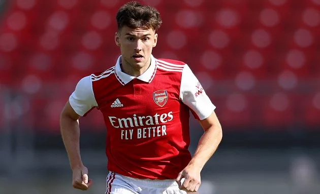 Arsenal fullback Tierney open to returning to Celtic