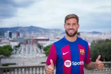 Barcelona Announce Signing of Spanish Defender Inigo Martinez